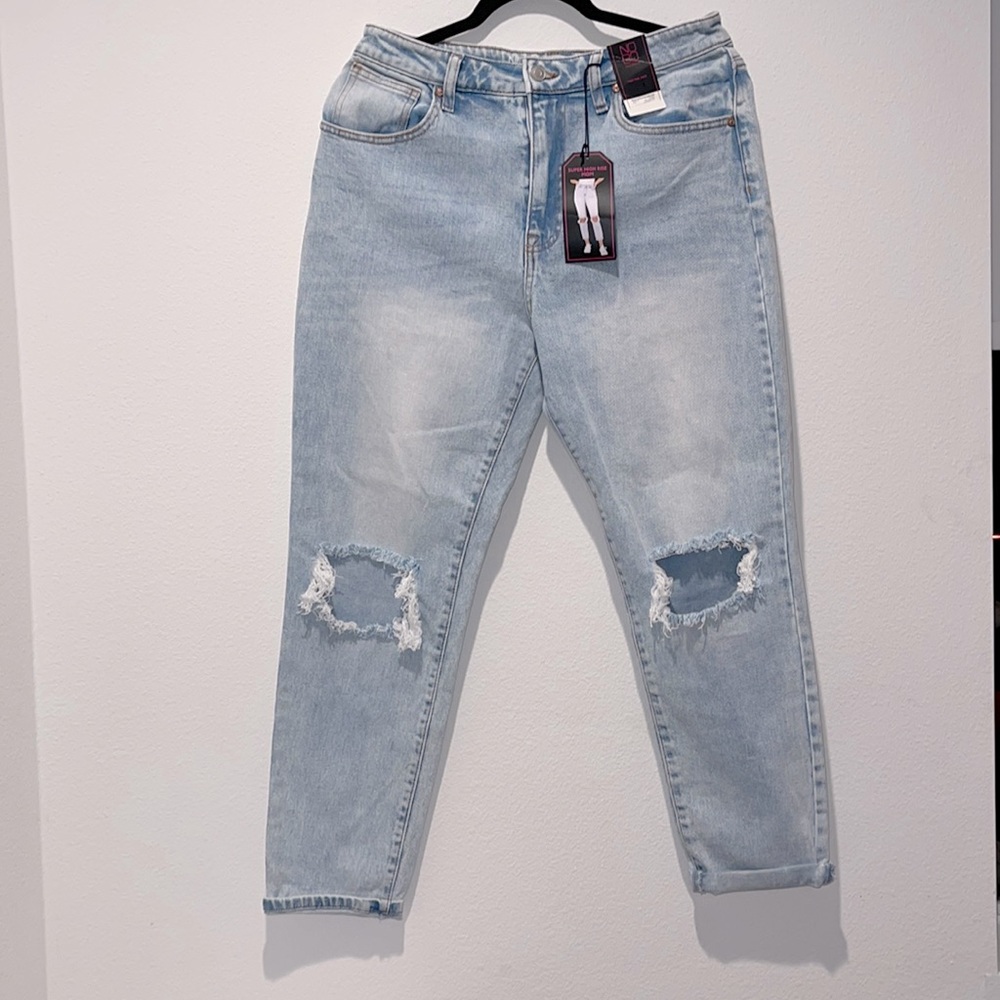 New with tag! No Boundaries super High rise mom jeans